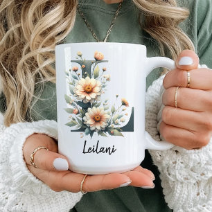 Café Taza con Monograma de Flores Silvestres Personaliz