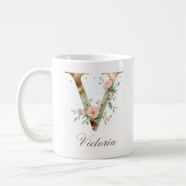 Café Taza con monograma de letra V floral dorada elegan