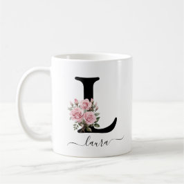 Café Taza con monograma floral de flores de rosas rosad