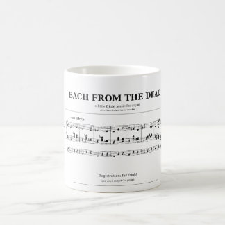 Café Taza con música de órgano de tubo espeluznante de