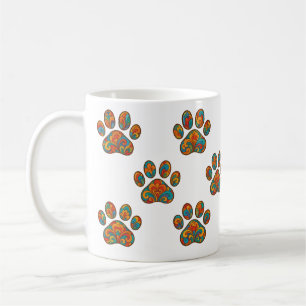 Café Taza con patrón de huellas de patas inspirado en C