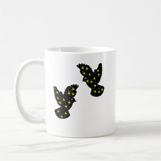 Café Taza con silueta zodiacal de dos pájaros – Armonía