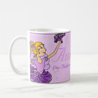 Café Taza conocida de los chicas púrpuras y de oro de