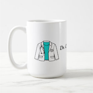Café Taza de abrigo de médico personalizada   Contorno 