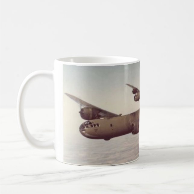 Café Taza de B-29 Superfortress (Izquierda)