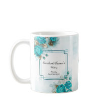 Taza de boda con flor de turquesa