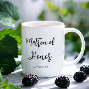 Café Taza de boda negra blanca de Matrona de Honor