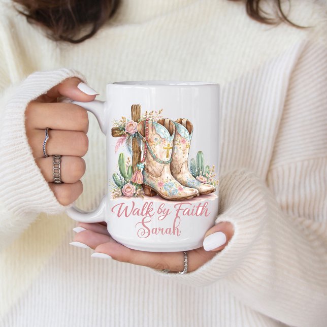 Café Taza de caminata personalizada por fe (Walk by Faith coffee mug. )
