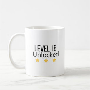 Café Taza de cumpleaños amarilla desbloqueada nivel 18