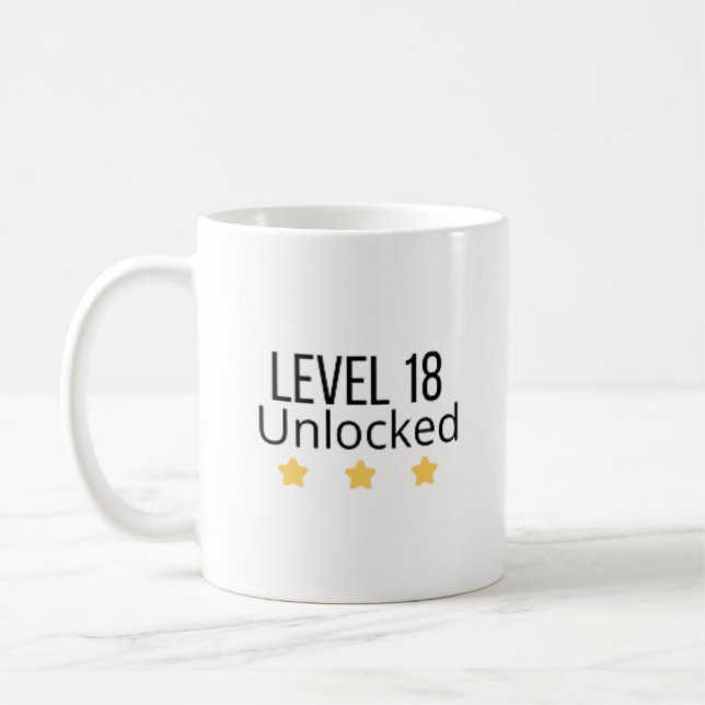 Café Taza de cumpleaños amarilla desbloqueada nivel 18  (Izquierda)