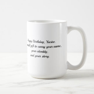 Café Taza de cumpleaños con caligrafía árabe Kufi Yacin