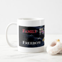 taza de familia, armas de fuego, libertad y felino