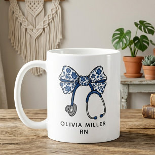 Café Taza de graduación de enfermera titulada RN con la