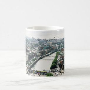 Café Taza de Irlanda, horizonte de la ciudad de Dublín