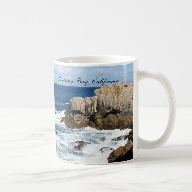 Café Taza de la costa de la bahía de Monterey (Derecha)