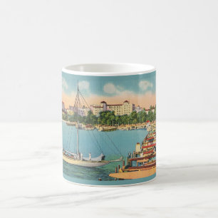 Café Taza de la dársena de yates de San Petersburgo