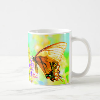 Café Taza de la mariposa