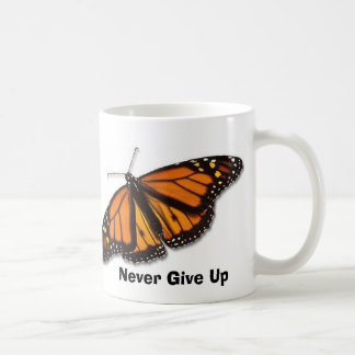 Café taza de la monarca-mariposa