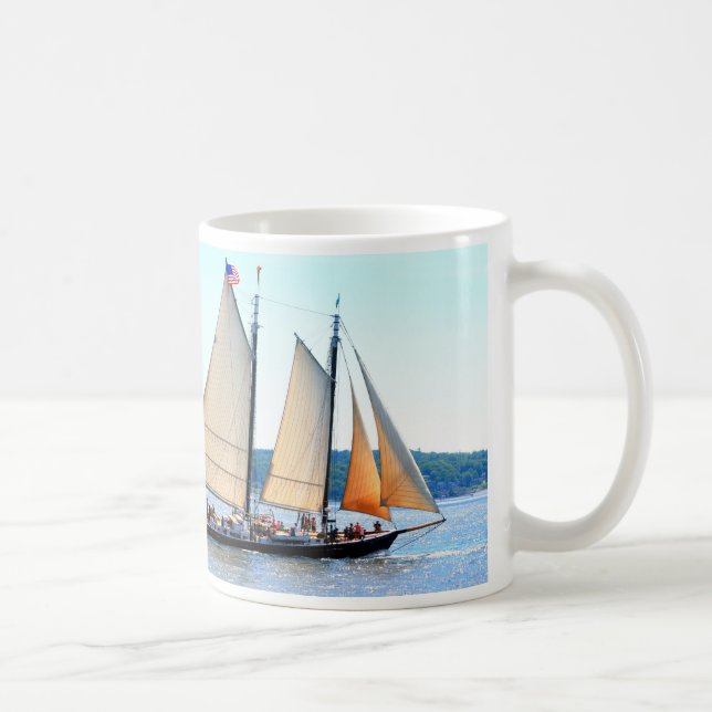 Café Taza de la navegación del Schooner (Derecha)