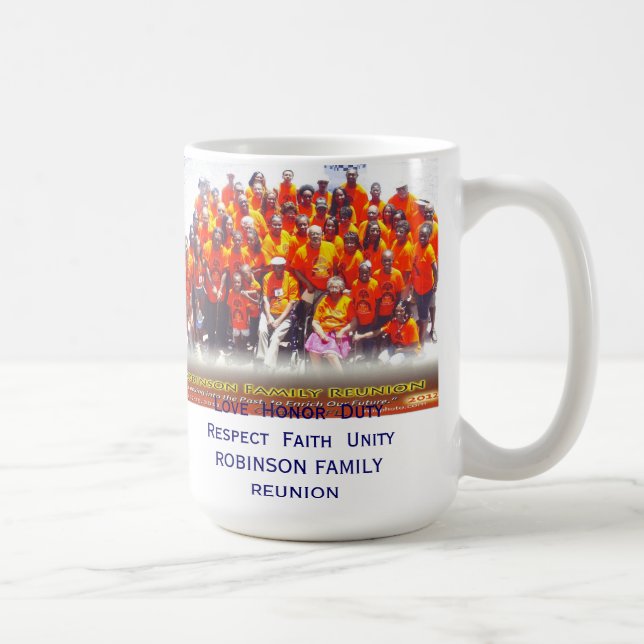 Café Taza de la reunión de familia de Robinson la (Derecha)