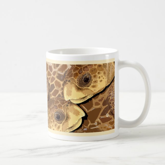 Café Taza de la tortuga de mar del necio (Derecha)