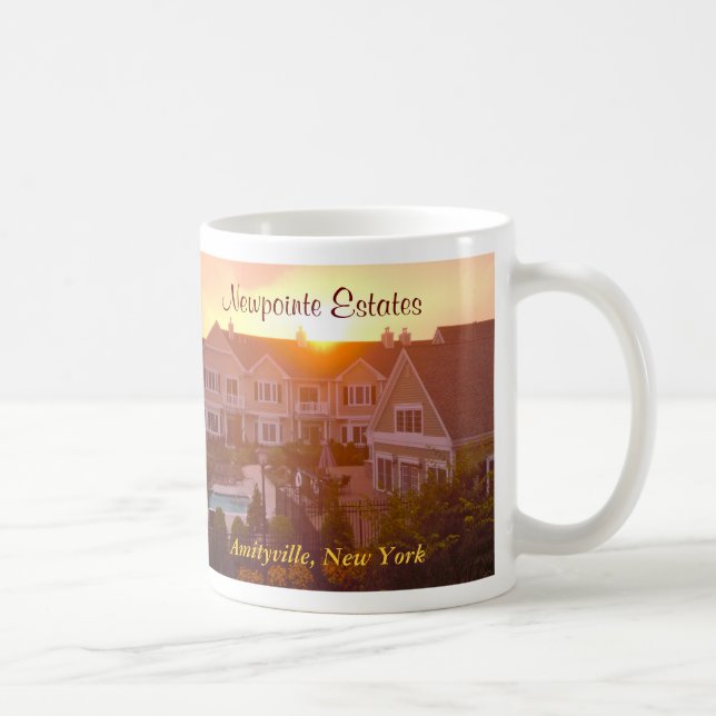 Café Taza de los estados de Newpointe (Derecha)