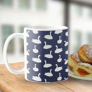 Café Taza de moda con patrón de cisnes azules