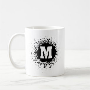 Café Taza de monograma doble con mancha de tinta negra