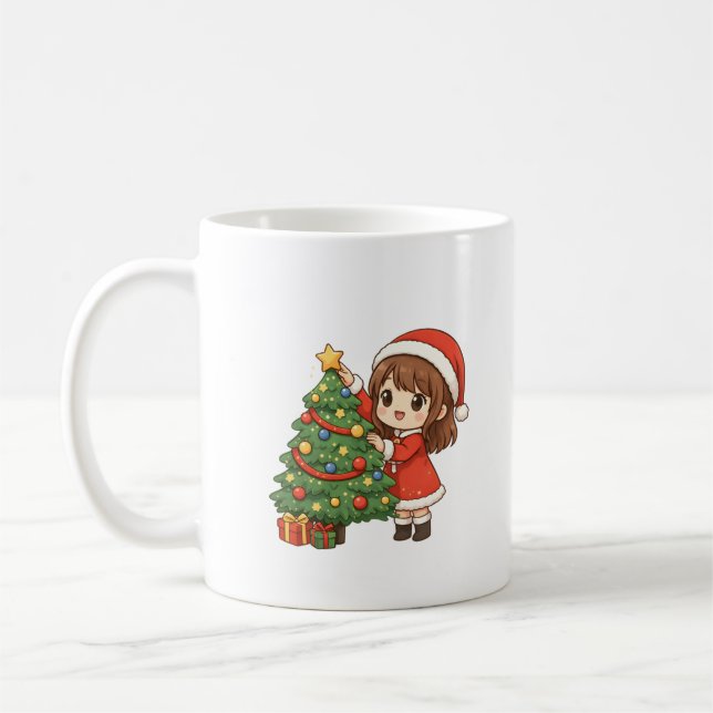 Café Taza de niña navideña linda decorando árbol (Izquierda)