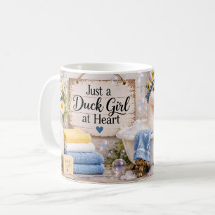 Café Taza de niña pato en el corazón
