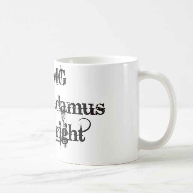Café Taza de Nostramadus con la fuente fresca del (Derecha)