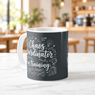 Café Taza de pizarra para coordinador de caos en entren