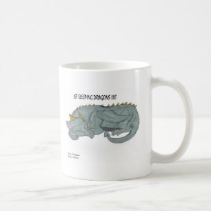 Café Taza dejada de la mentira de los dragones el