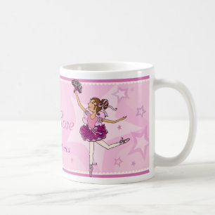 Café Taza del chica del pelo rosado y castaño de la