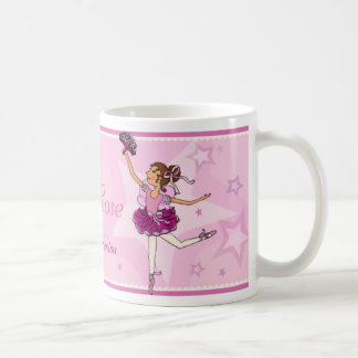 Café Taza del chica del pelo rosado y castaño de la