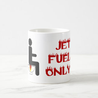 Café Taza del combustible de avión solamente