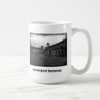 Café Taza del este de la cárcel del estado