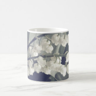 Café Taza del lirio de los valles