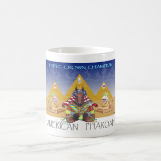 Café Taza del tributo del Triple Crown de Pharoah del