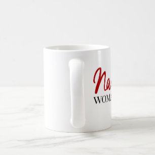 Café Taza desagradable de la mujer