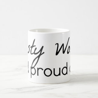 Café Taza desagradable de la mujer