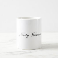Taza desagradable de la mujer