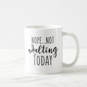 Café Taza divertida de Adulting de la cita