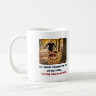 Café Taza divertida de correr con perro ardilla