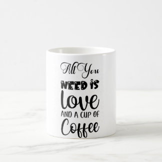 Café Taza dulce de la icónica cerveza reconfortante 
