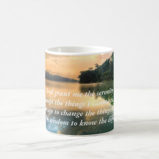Café Taza escénica del rezo de la serenidad