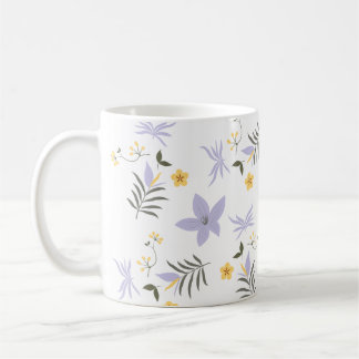 Café Taza floral suave de púrpura y amarillo