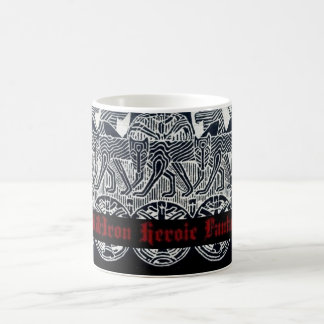 Café Taza heroica de la fantasía de Ink&Iron