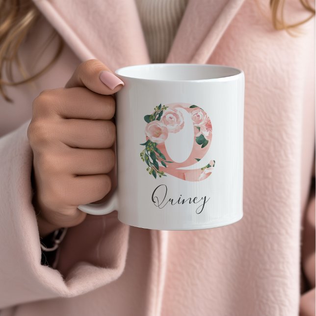 Café Taza inicial de acuarela floral - Q (Subido por el creador)