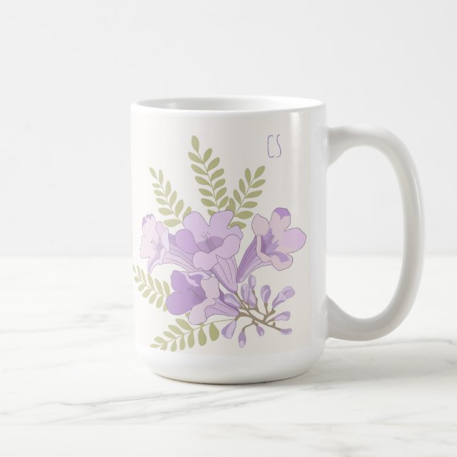 Café Taza inicial de flores de jacaranda personalizada (Derecha)